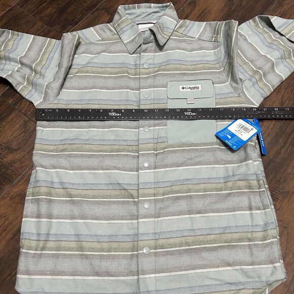 NWT Columbia Men's PFG Uncharted Over Shirt Sz Small Crushed Blue Lunar Stripe - Picture 6 of 10